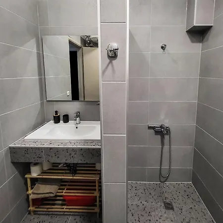 Varka Apartament *