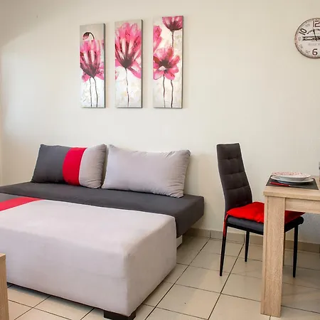 Apartamento Varka *